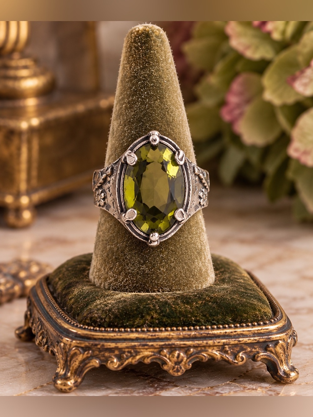 Silpada Sterling Silver Green Statement Ring Size 7 | Large Faceted Stone